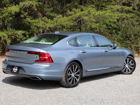 Used 2018 Volvo S90 T6 Inscription w/ Convenience Package AWD/4WD image 3