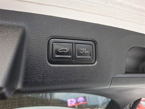 Used 2023 Kia Telluride EX X-Line image 32