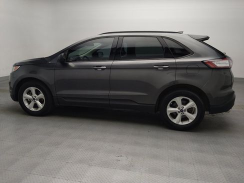 Used 2018 Ford Edge SE FWD image 3