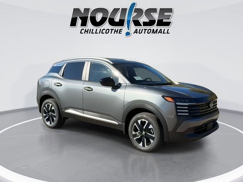 New 2026 Nissan Kicks SV w/ SV Premium Package image 2