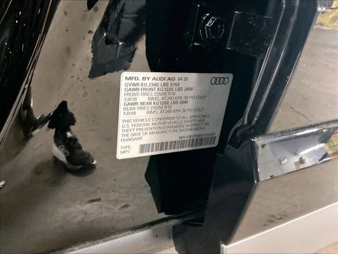 Certified 2025 Audi Q3 2.0T Premium w/ Convenience Package image 39