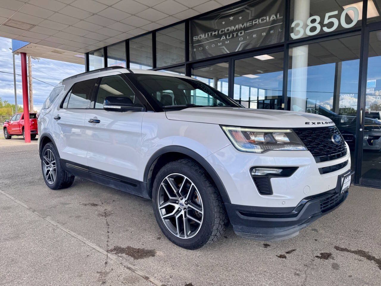 Used 2019 Ford Explorer Sport w/ Equipment Group 401A AWD/4WD image 7