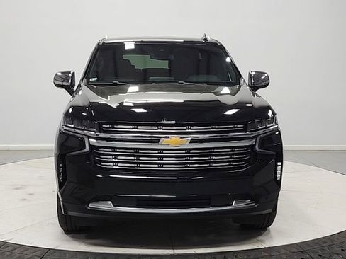Used 2024 Chevrolet Tahoe Premier AWD/4WD image 2