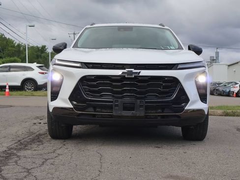 Used 2024 Chevrolet Trax ACTIV w/ Sunroof Package FWD image 12