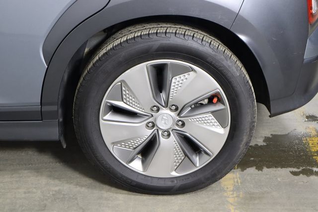 Used 2021 Hyundai Kona Limited FWD image 40
