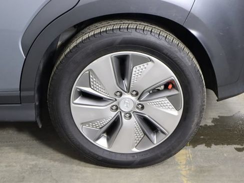 Used 2021 Hyundai Kona Limited FWD image 40