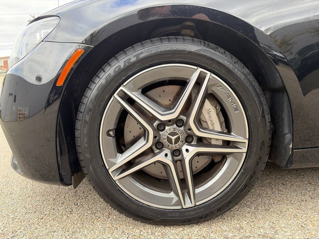 Used 2023 Mercedes-Benz E 350 4MATIC Sedan image 23