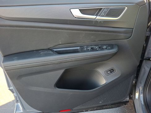 New 2026 Volkswagen Atlas Cross Sport SEL image 8