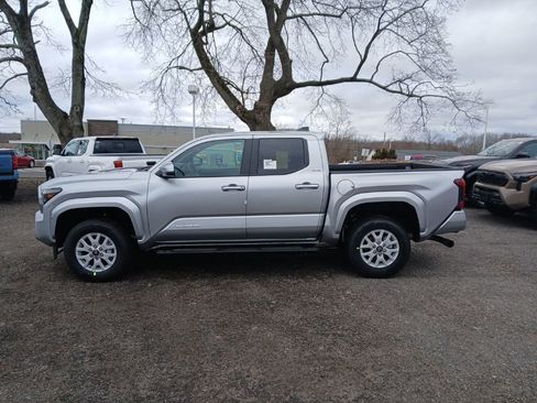 New 2026 Toyota Tacoma SR5 image 4