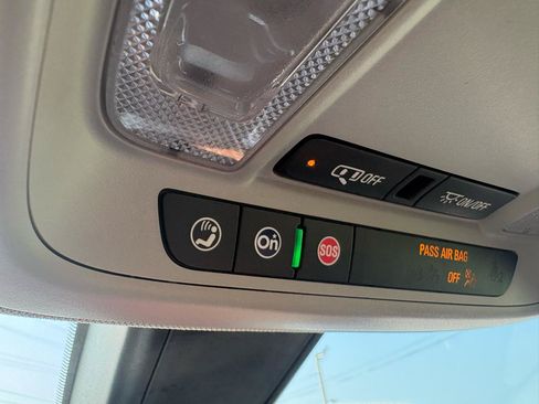 Used 2020 Chevrolet Malibu LT FWD image 16