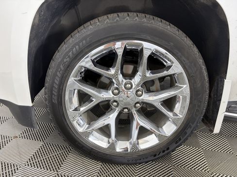Used 2016 GMC Yukon Denali w/ Open Road Package AWD/4WD image 13