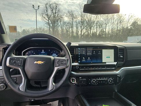 New 2025 Chevrolet Silverado 2500 LT w/ Safety Package image 20