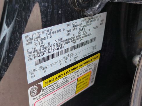 Used 2025 Ford Expedition Active AWD/4WD image 35
