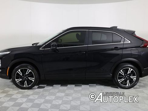 Used 2023 Mitsubishi Eclipse Cross SE image 8