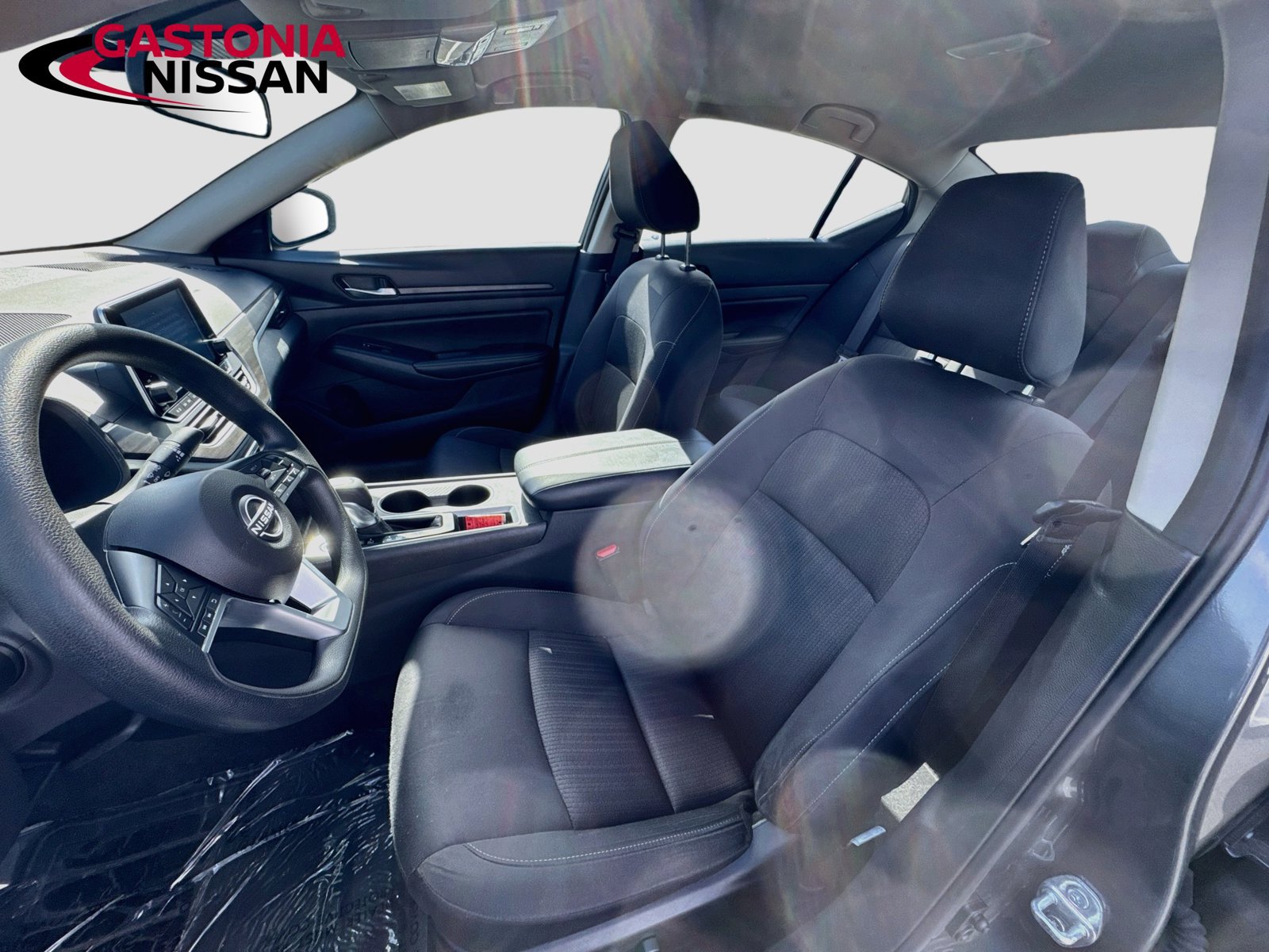 Used 2025 Nissan Altima 2.5 SV FWD image 26