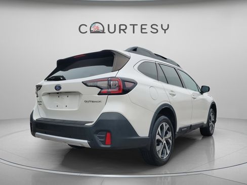 Used 2022 Subaru Outback Limited w/ Popular Package #2 image 5