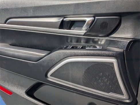 Used 2024 Kia Telluride S w/ S Sunroof Package image 25