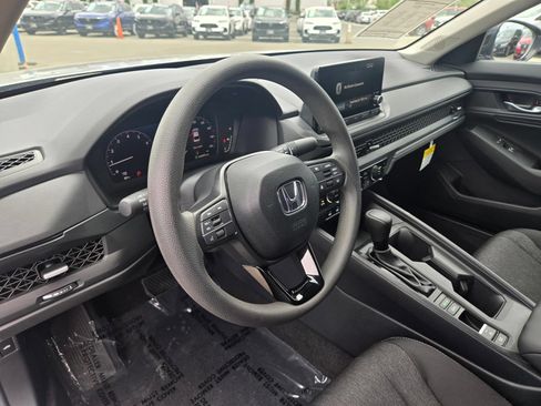 Certified 2025 Honda Accord SE image 12
