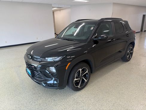 Used 2023 Chevrolet TrailBlazer RS w/ Convenience Package AWD/4WD image 1