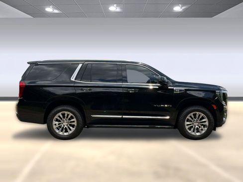 Used 2023 GMC Yukon SLT w/ SLT Luxury Package AWD/4WD image 8