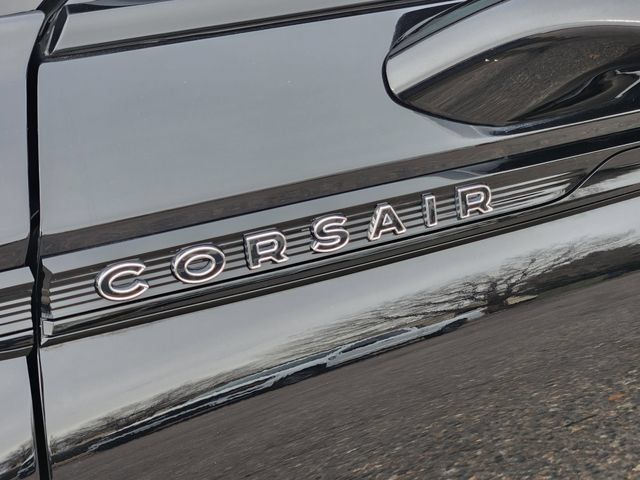 New 2025 Lincoln Corsair Reserve w/ Equipment Group 202A AWD/4WD image 16