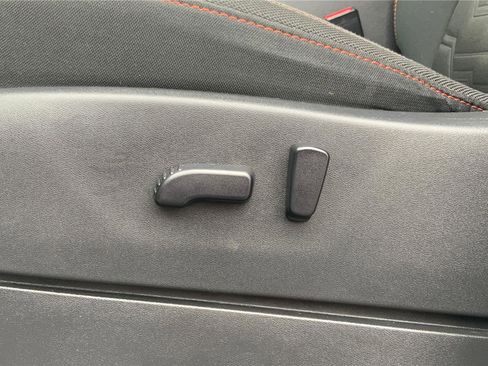 Used 2022 Nissan Frontier PRO-4X w/ Technology Package image 16