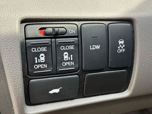 Used 2017 Honda Odyssey EX-L image 15