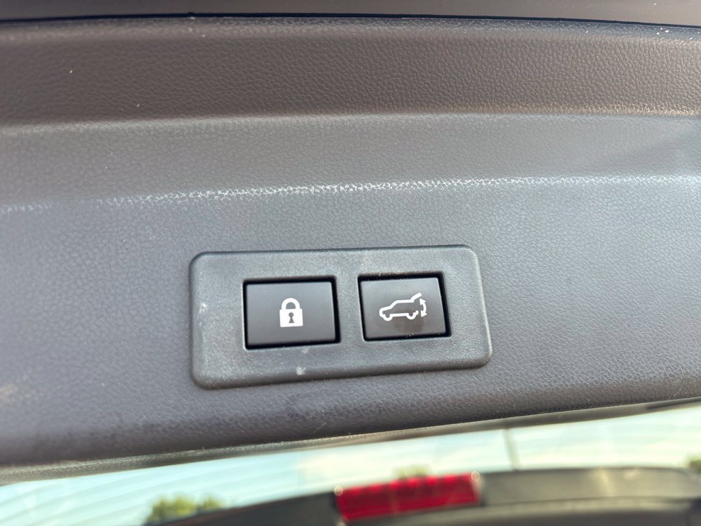 Used 2024 Subaru Ascent Premium w/ Convenience Package AWD/4WD image 23