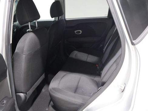 Used 2018 Kia Soul + FWD image 18