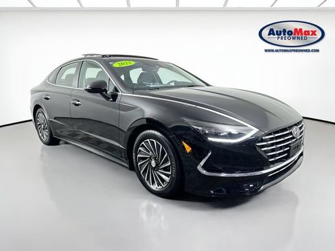 Used 2023 Hyundai Sonata Limited FWD image 1