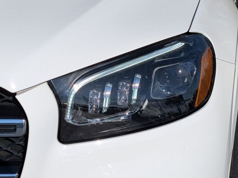Used 2023 Mercedes-Benz GLS 450 4MATIC image 6