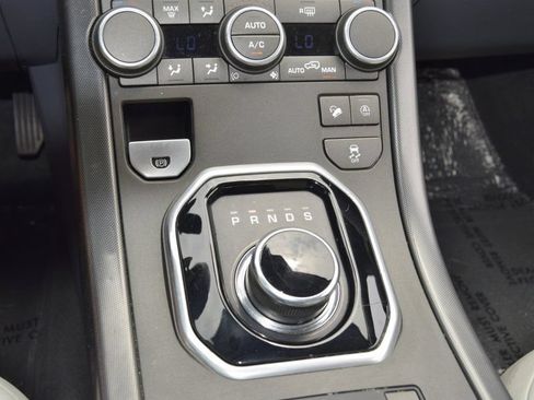 Used 2019 Land Rover Range Rover Evoque SE AWD/4WD image 34
