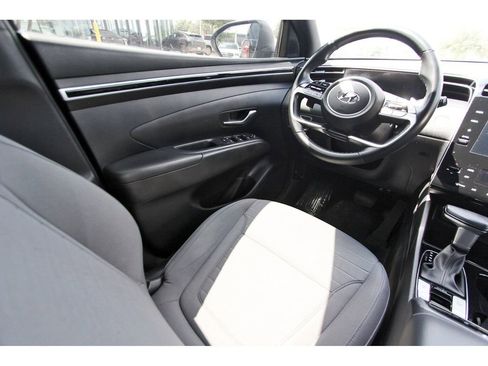Used 2022 Hyundai Santa Cruz SEL Premium w/ Cargo Package AWD/4WD image 6