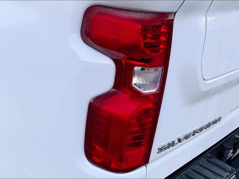 Used 2024 Chevrolet Silverado 2500 LT image 26