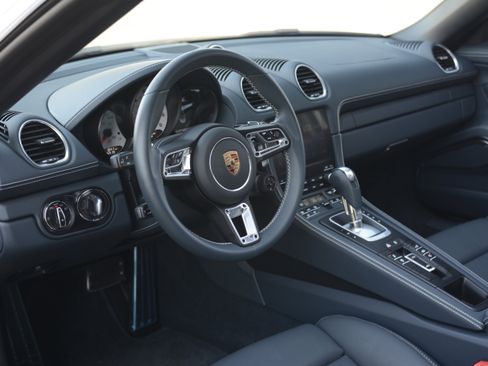 Certified 2024 Porsche 718 Boxster GTS RWD image 4