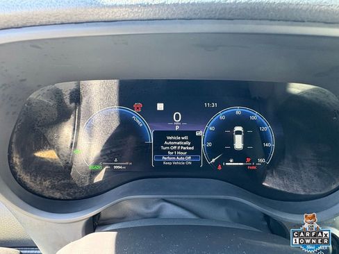 Used 2025 Toyota Sienna XLE Woodland Edition image 15