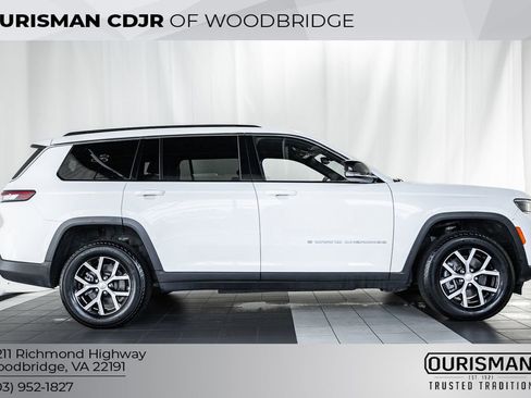 Certified 2024 Jeep Grand Cherokee L Limited image 3