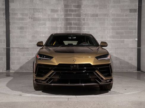 Used 2024 Lamborghini Urus Performante AWD/4WD image 3