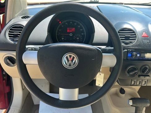 Used 2008 Volkswagen Beetle S FWD image 31