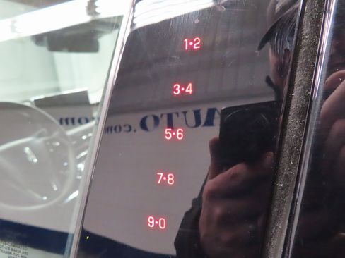 Used 2025 Lincoln Corsair Premiere w/ Jet Appearance Package image 52