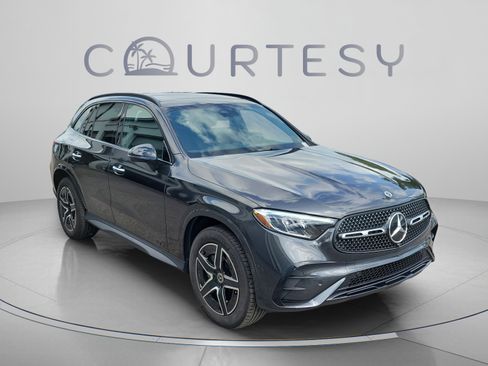 Certified 2026 Mercedes-Benz GLC 300 4MATIC image 4