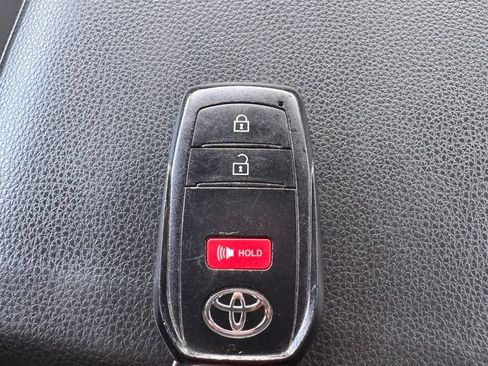 Used 2024 Toyota Tacoma TRD Off-Road AWD/4WD image 30