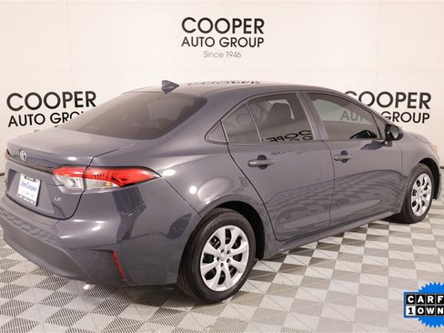 Used 2025 Toyota Corolla LE image 19