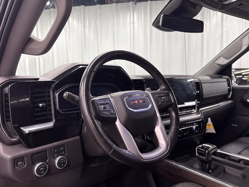 Used 2022 GMC Sierra 1500 SLT RWD image 21