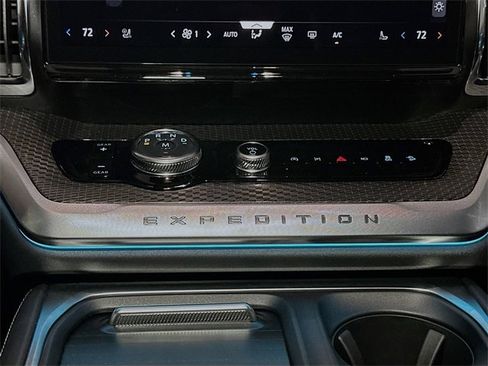 New 2025 Ford Expedition Platinum w/ Stealth Performance Package image 10