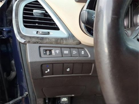 Used 2017 Hyundai Santa Fe Sport image 14