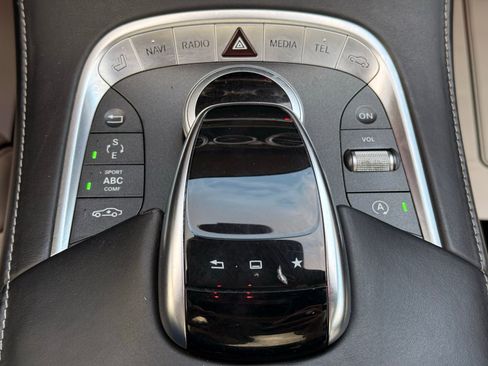 Used 2016 Mercedes-Benz Maybach S 600 image 24