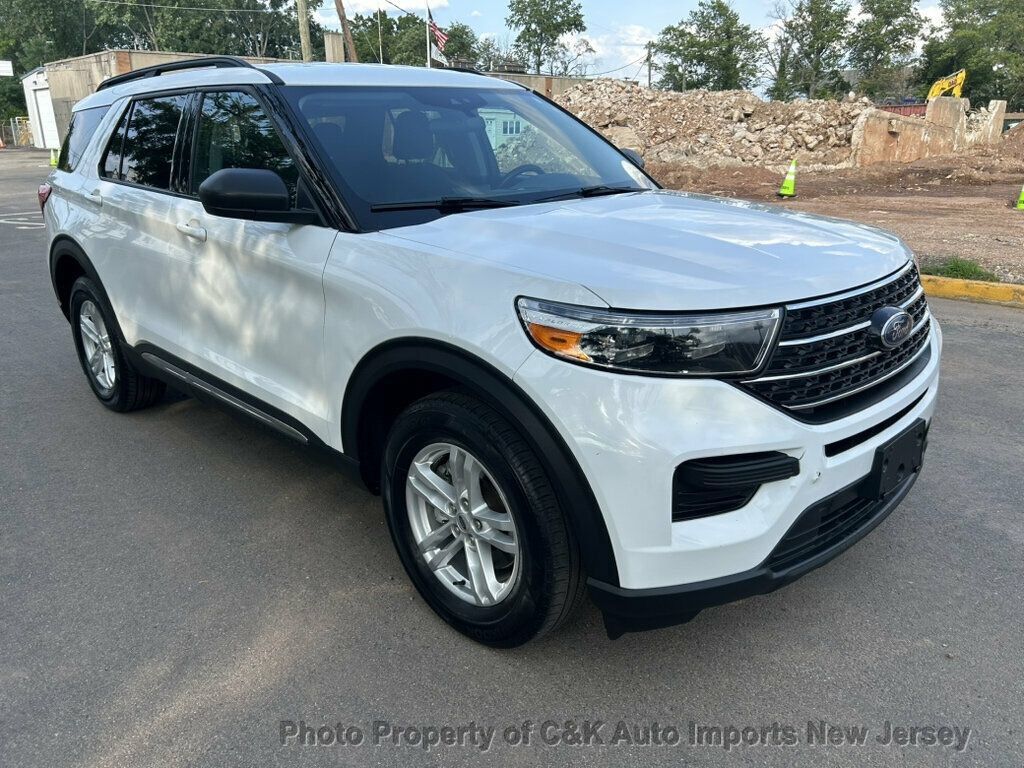 Used 2022 Ford Explorer XLT AWD/4WD image 6