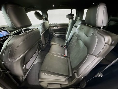 New 2026 Jeep Grand Cherokee L Laredo image 22