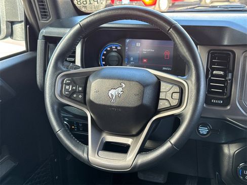 Used 2023 Ford Bronco Outer Banks image 24